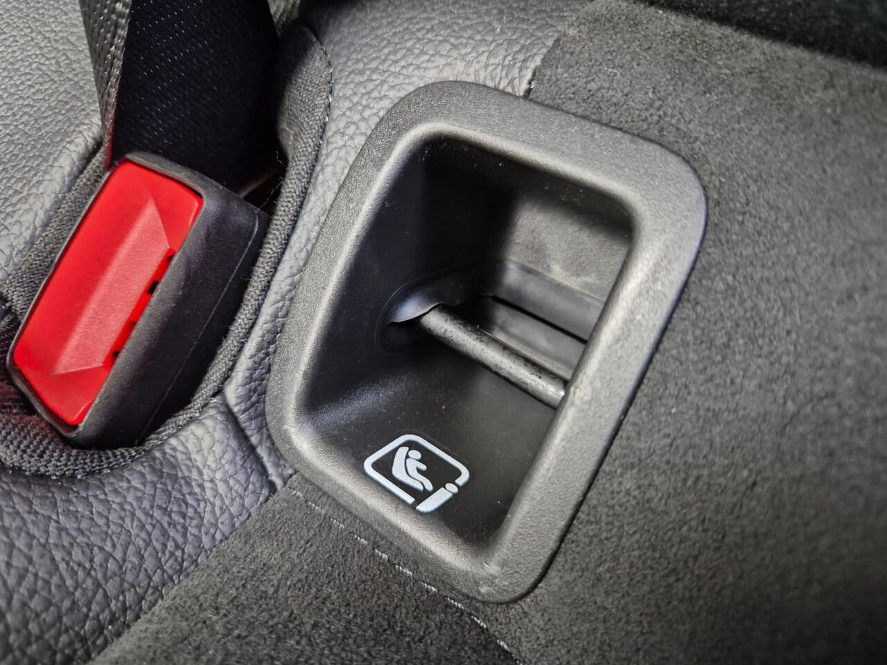 Mercedes-Benz CLA-KLASSE 250 e Business Solution AMG Limited | BTW | Pano | Keyless | Sfeer | Camera | Widescreen