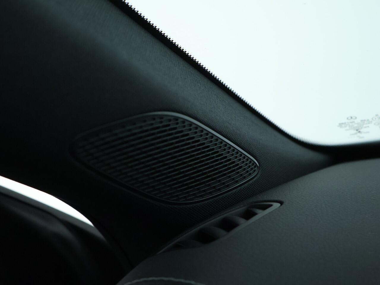 Mercedes-Benz CLA-KLASSE 250 e Plug-In Hybride Elektrische achterklep | Smartphone integratie | Keyless Go | Inclusief 24 maanden MB Certified garantie voor Europa.