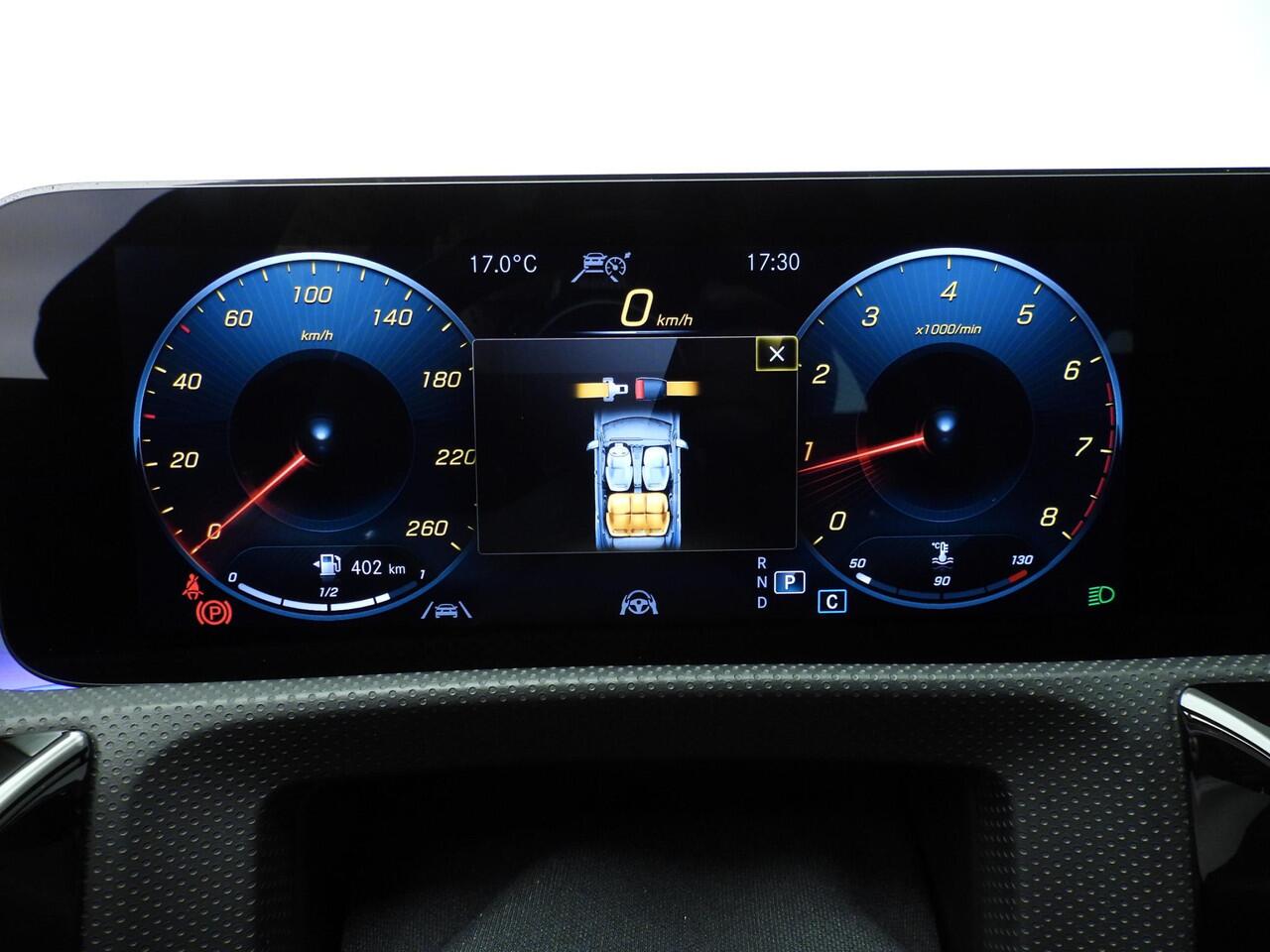 Mercedes-Benz CLA-KLASSE Shooting Brake 200 Business Solution AMG | Pano | 19" | Camera | Panamericana-grille