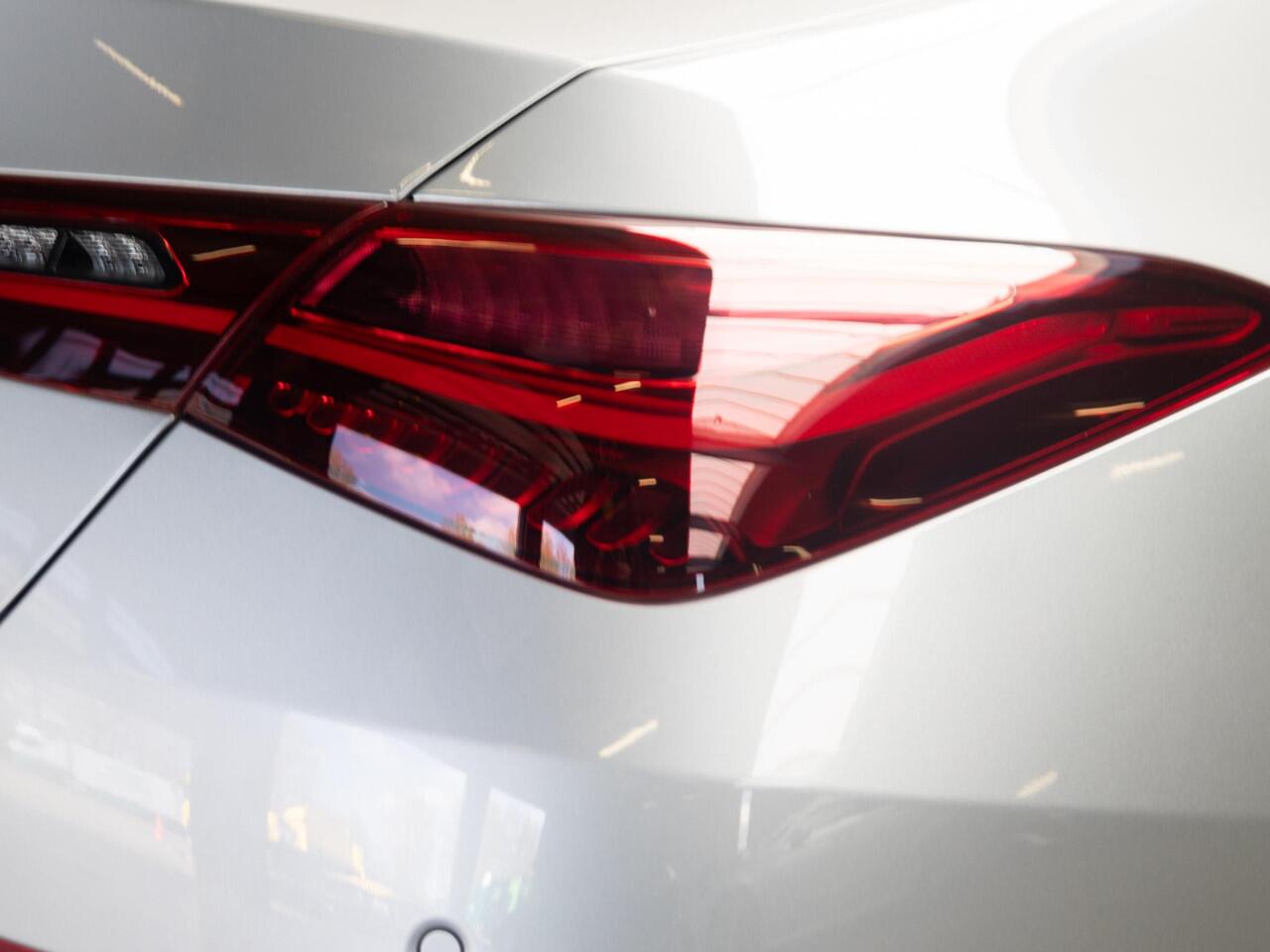 Mercedes-Benz CLA-KLASSE Coupé 180 Star Edition AMG Line Panorama dak