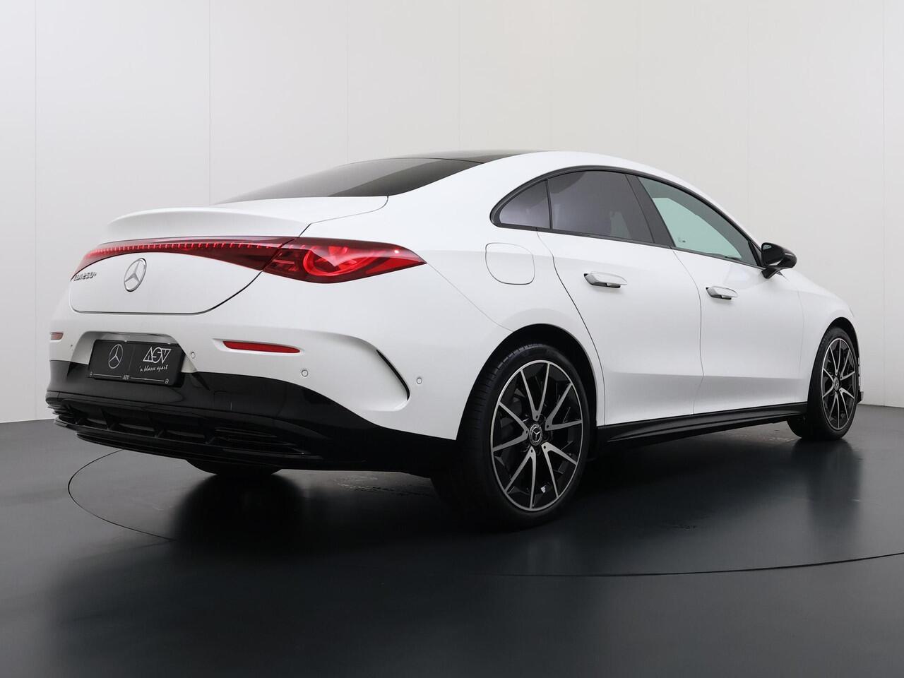 Mercedes-Benz CLA-KLASSE 250+ Launch Edition 85 kWh Accu | Memorystoelen | Warmtepomp | Multibeam Led | Stoelverwarming Voorin | Distronic Cruise Control | Achteruitrijcamera | Nightpakket | Dodehoekassistent