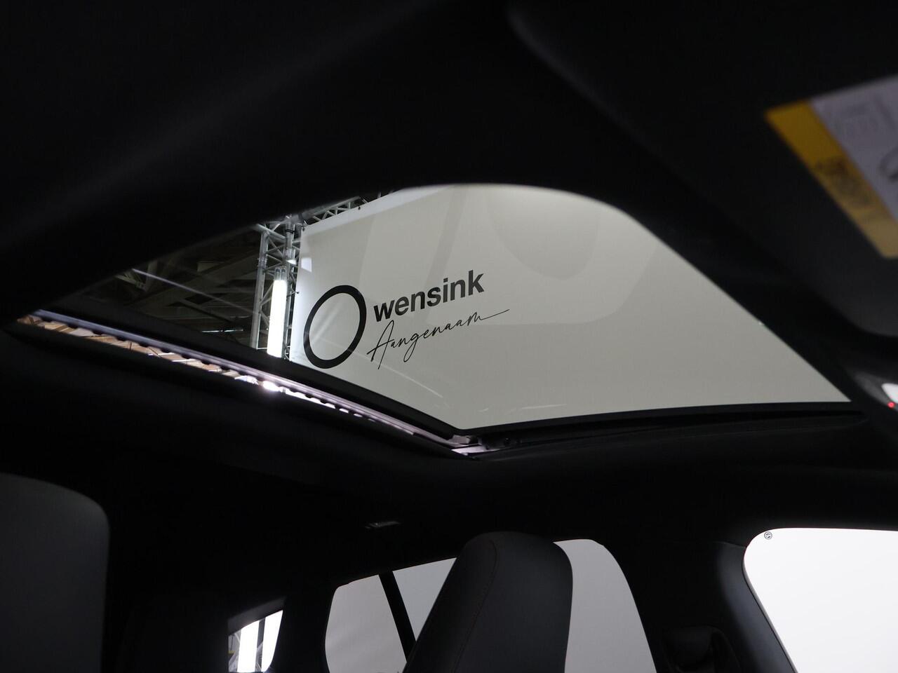 Mercedes-Benz CLA-KLASSE Shooting Brake 250e Business Solution AMG | Nightpakket | Panoramadak | Parkeercamera | Stoelverwarming | Keyless Entry/Go |