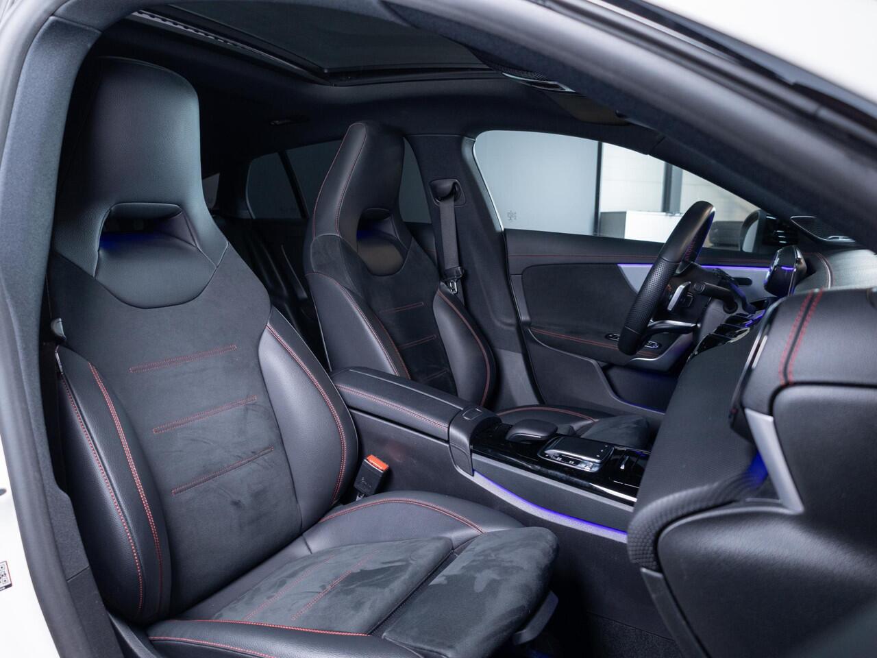 Mercedes-Benz CLA-KLASSE Shooting Brake 250 4MATIC Premium Plus Panorama dak