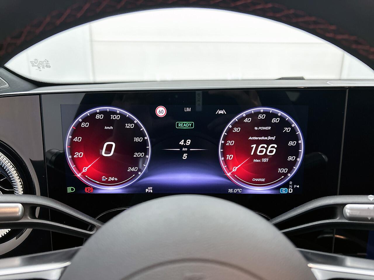 Mercedes-Benz CLA-KLASSE 250+ Launch Edition 85 kWh | Trekhaak | Warmtepomp | 19 inch AMG-velgen | Multibeam LED | Panoramadak | Nightpakket | Memorypakket | Smartphone integratiepakket |