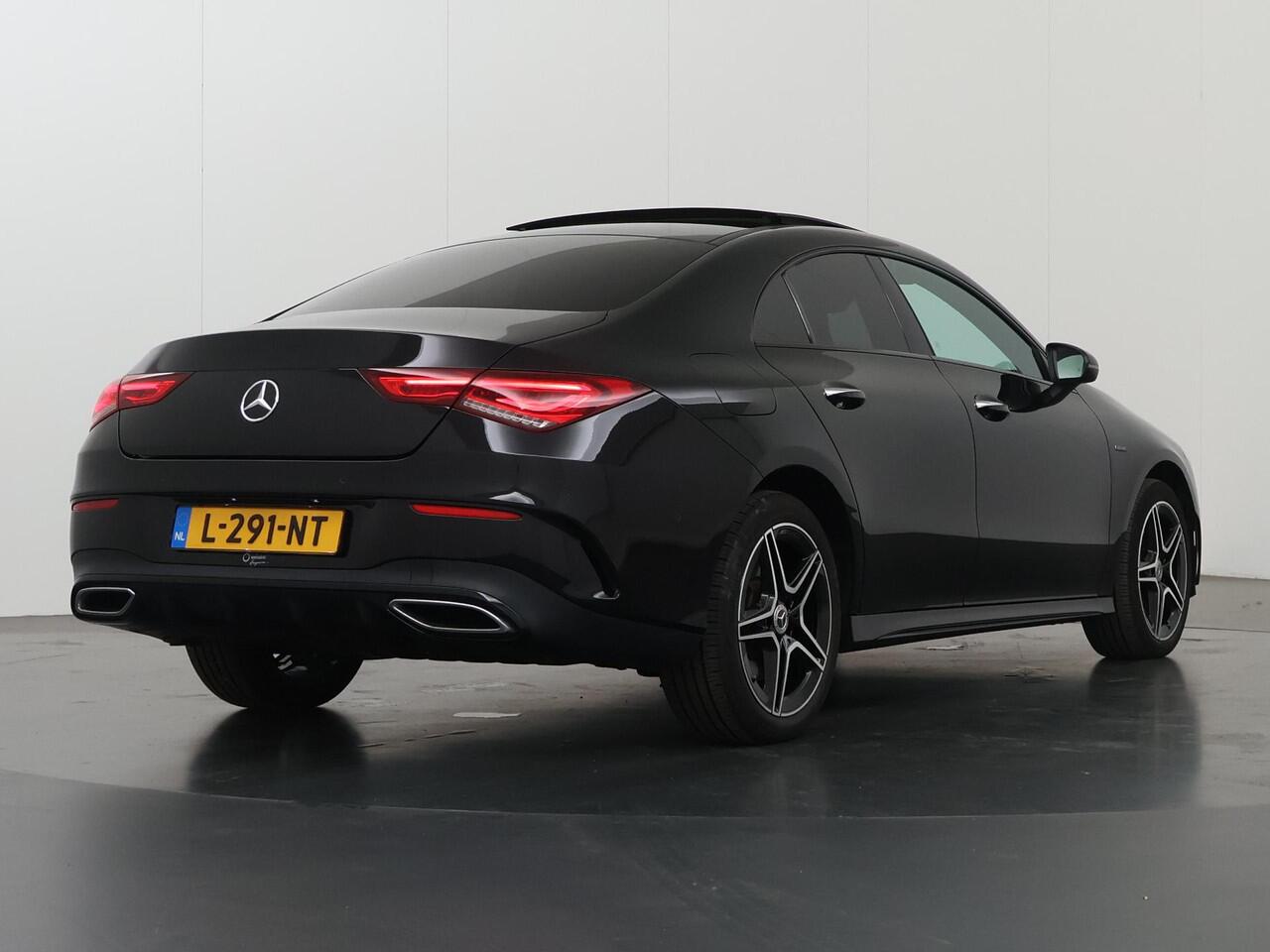 Mercedes-Benz CLA-KLASSE 250e Business Solution AMG Limited | Night | Panoramadak | Keyless | Stoelverwarming | Memory | Sfeerverlichting |
