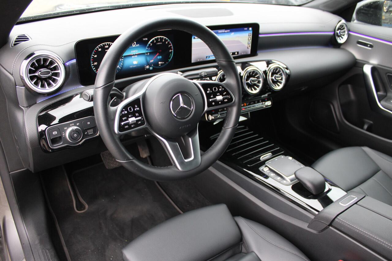 Mercedes-Benz CLA-KLASSE 250e AUT8 Premium NIGHT PAKKET LEDER SFEER WIDESCREEN CAMERA 18''