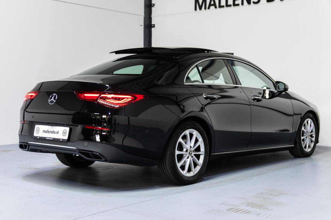 Mercedes-Benz CLA-KLASSE 180 Business Solution Luxury PANO/MEMORY/LEER/NAP/DEALEROH