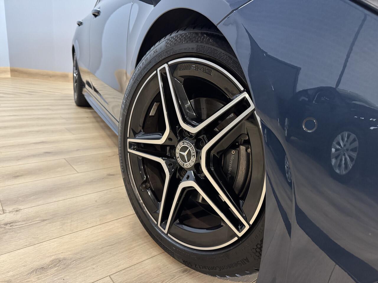 Mercedes-Benz CLA-KLASSE Shooting Brake 180 Business Solution AMG AMG Line | Panorama | Camera | Sfeer | LED | Virtual | Memory | Cruise Controle | Isofix | NAP