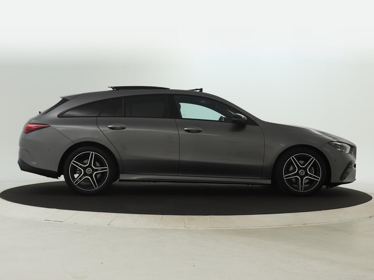 Mercedes-Benz CLA-KLASSE Shooting Brake 180 AMG Line LIMITED | Nightpakket | Parkeerpakket met achteruitrijcamera | KEYLESS GO | Dodehoekassistent | USB pakket plus | EASY PACK achterklep | MULTIBEAM LED | Verwarmde stoelen vooraan |