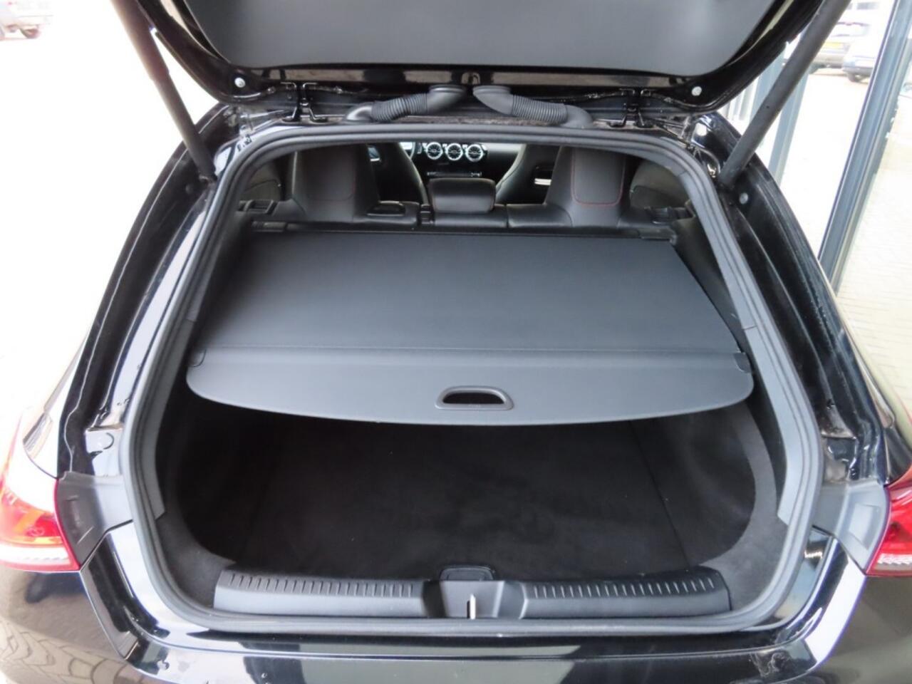 Mercedes-Benz CLA-KLASSE 180 Bns Solution AMG Styling Led 2021