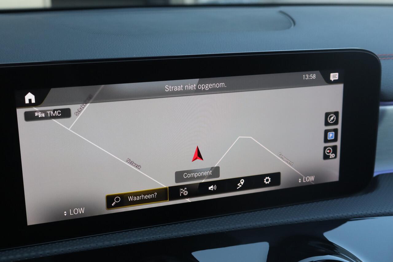 Mercedes-Benz CLA-KLASSE 200 Business Solution AMG NL-Auto!! Pano I Elek.Stoelen I Key-Less