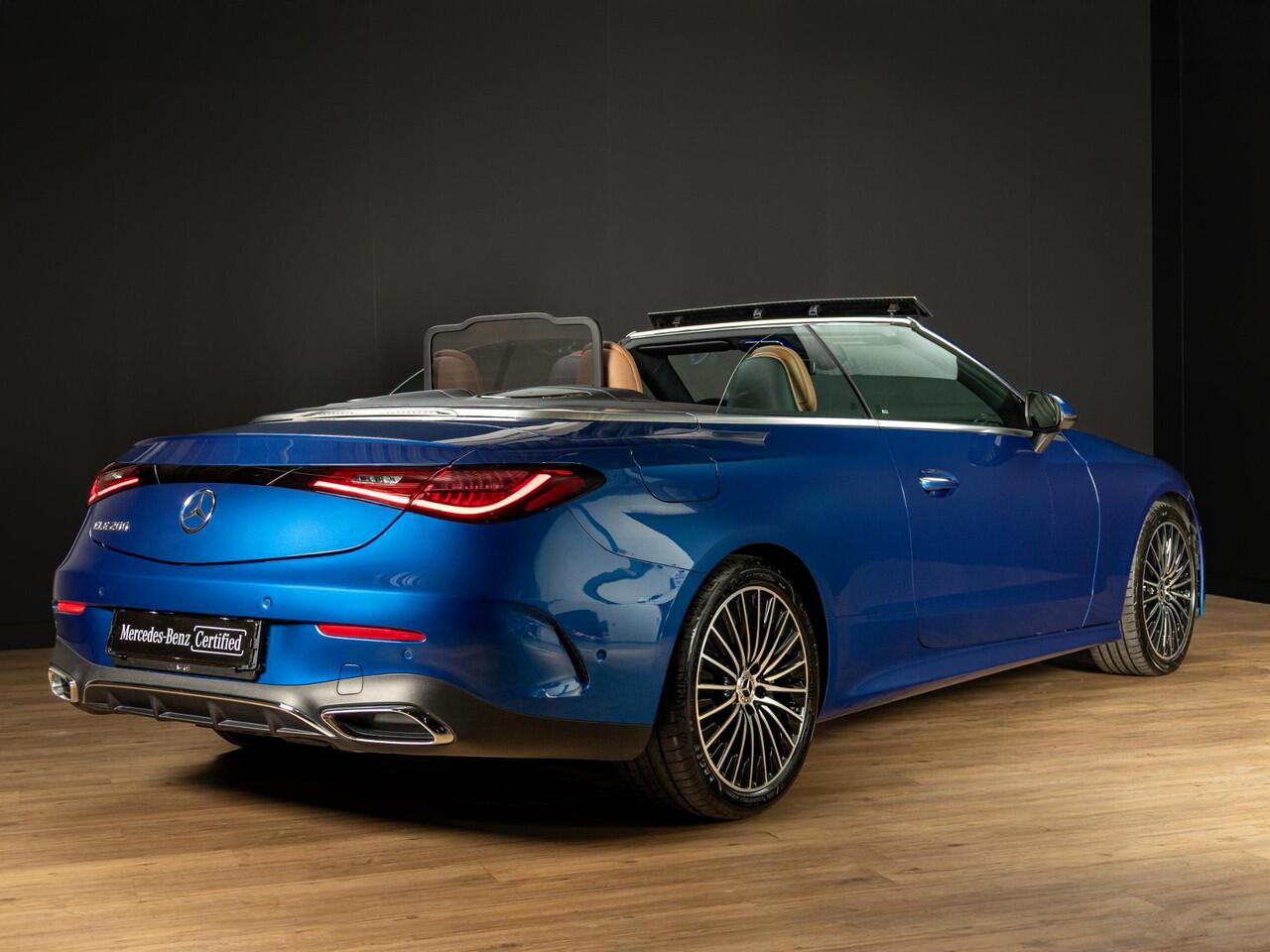 Mercedes-Benz CLE Cabriolet 200 AMG Line