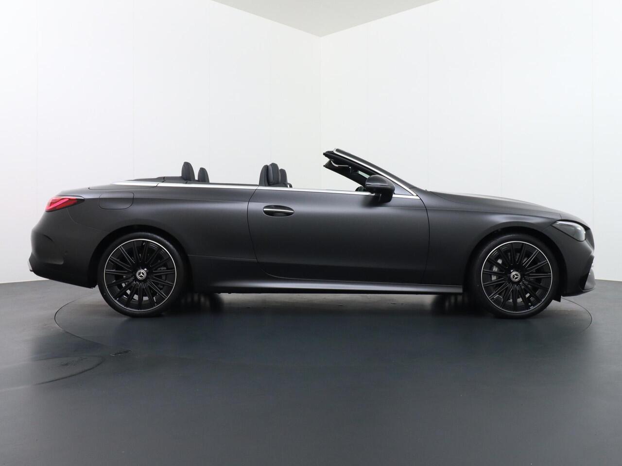 Mercedes-Benz CLE Cabriolet 450 4MATIC AMG Line | Airscarf | Multicontourstoelen Voorin | Distronic Cruise Control | Digital Light | Head-Up Display | Burmester Surround Sound | Memorystoelen | Nightpakket