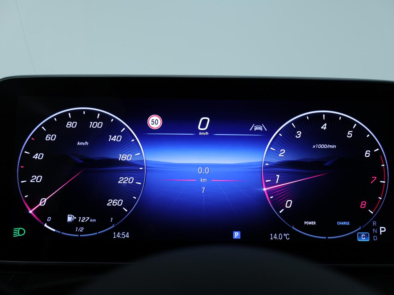 Mercedes-Benz CLE Cabriolet 200 AMG Line | Nightpakket | Premium pakket | AMG spoiler | Parkeerpakket met 360°-camera | Memorypakket | Cabriolet comfortpakket | 20 inch AMG velgen | KEYLESS GO |