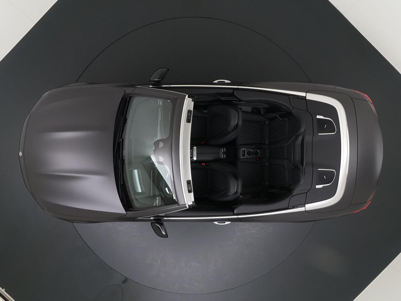 Mercedes-Benz CLE Cabriolet 450 4MATIC AMG Line | Airscarf | Multicontourstoelen Voorin | Distronic Cruise Control | Digital Light | Head-Up Display | Burmester Surround Sound | Memorystoelen | Nightpakket