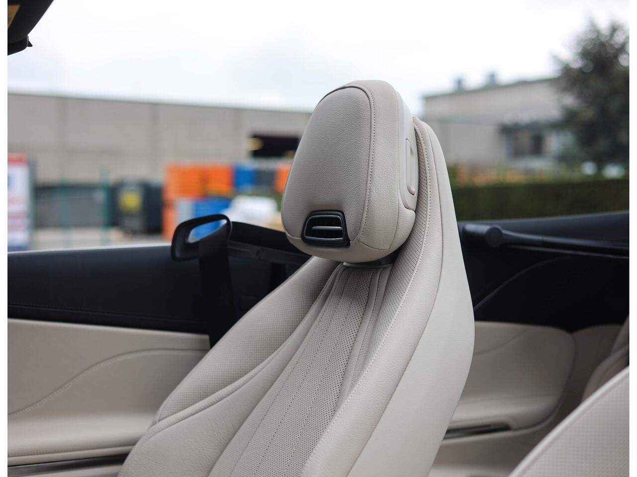 Mercedes-Benz CLE Cabriolet 300 4MATIC AMG Line | Burmester - Airscarf - Trekhaak