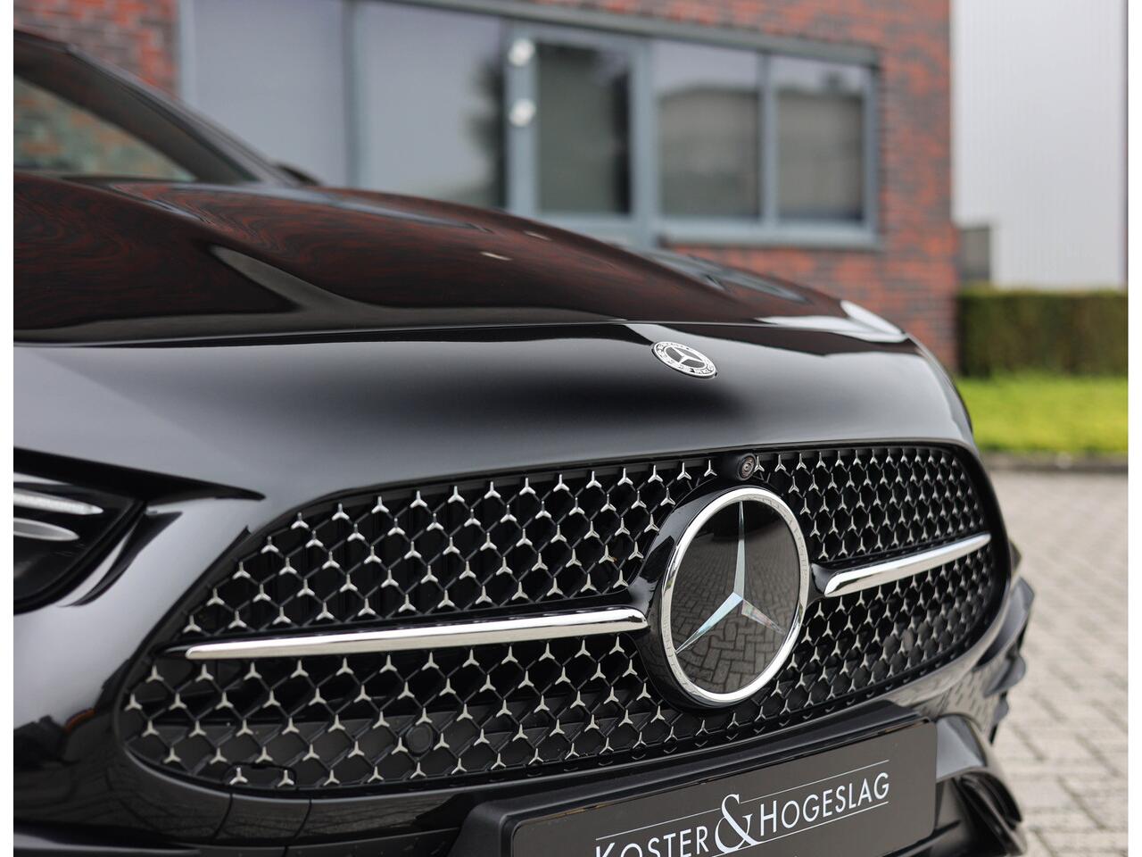 Mercedes-Benz CLE Cabriolet 300 4MATIC AMG Line | Burmester - Airscarf - Trekhaak