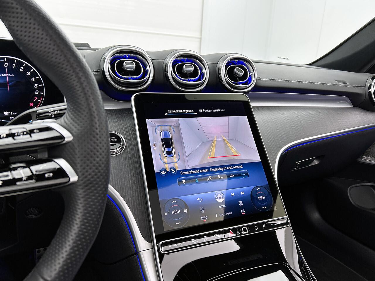 Mercedes-Benz CLE Coupé 300 e AMG Plug-In Hybride AMG Line Premium Plus | Night Pakket | Trekhaak | Distronic | Panorama Schuif-Kanteldak | Stuur en Stoelverwarming. Inclusief 24 maanden MB Certified garantie voor Europa.