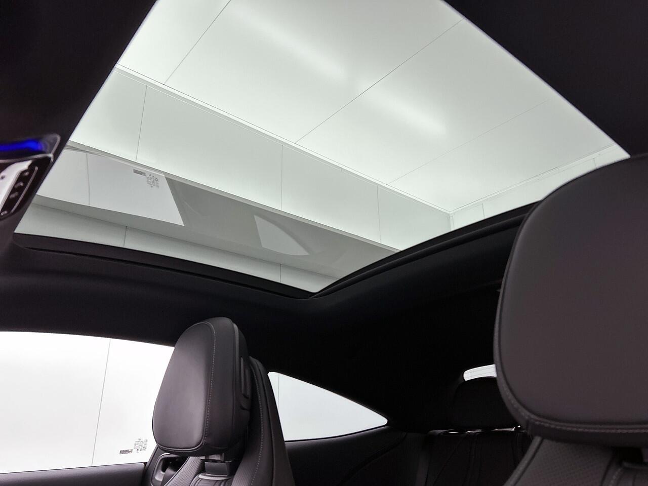 Mercedes-Benz CLE Coupé 300 e AMG Line | Premium Plus | Winter pakket | Nightpakket | Multicontourstoelen voor | Digital Light | Burmester® 3D surround sound system | Stoelventilatie voor | AMG spoiler | Head-up display |