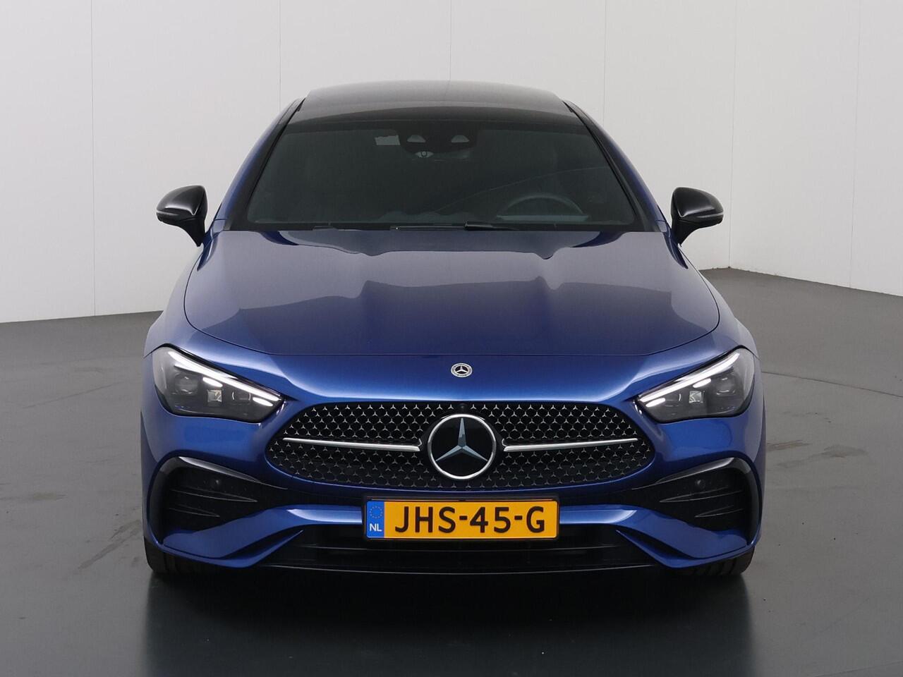 Mercedes-Benz CLE Coupé 300 e AMG Line |Massage | Trekhaak | Night pakket | Winter pakket | Panoramadak |