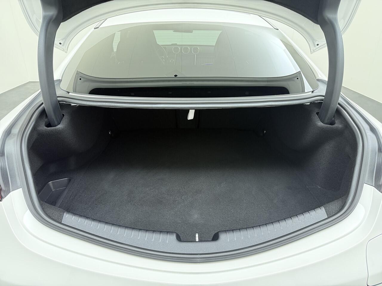 Mercedes-Benz CLE Coupé 300 e AMG Line | Pano Night Camera