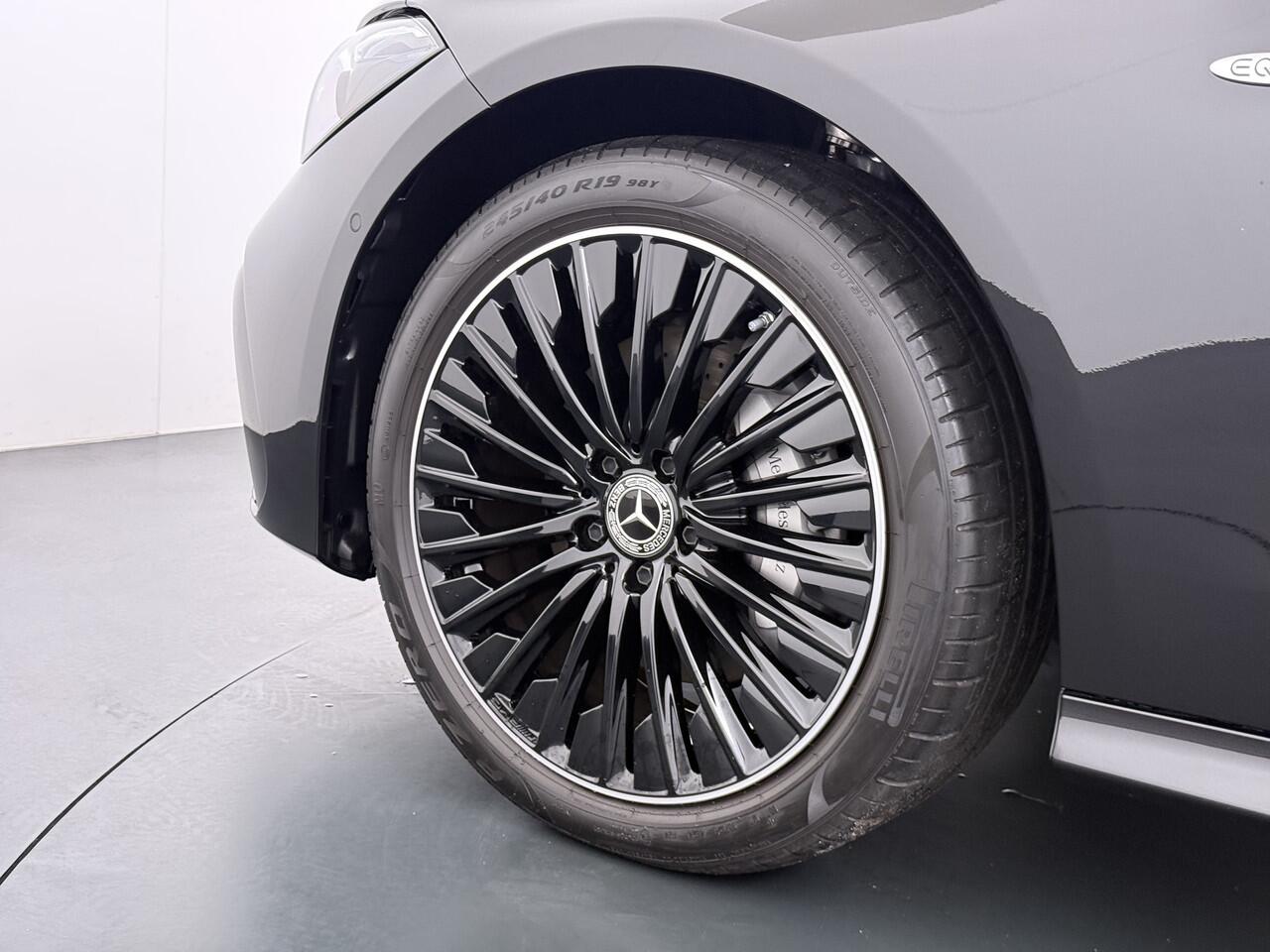 Mercedes-Benz CLE Coupé 300 e AMG Line | Pano Memory Distronic