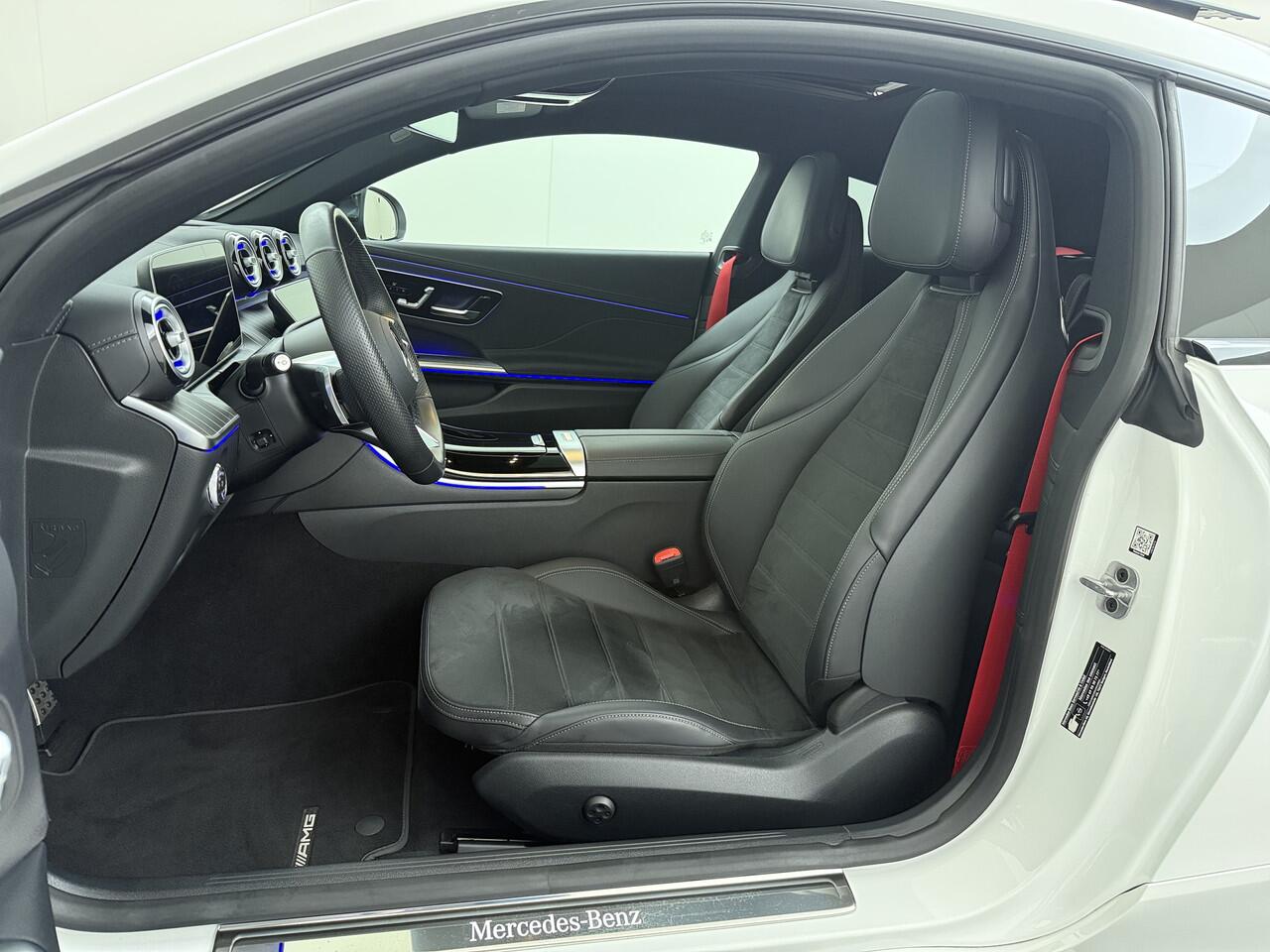 Mercedes-Benz CLE Coupé 300 e AMG Line | Pano Night Camera