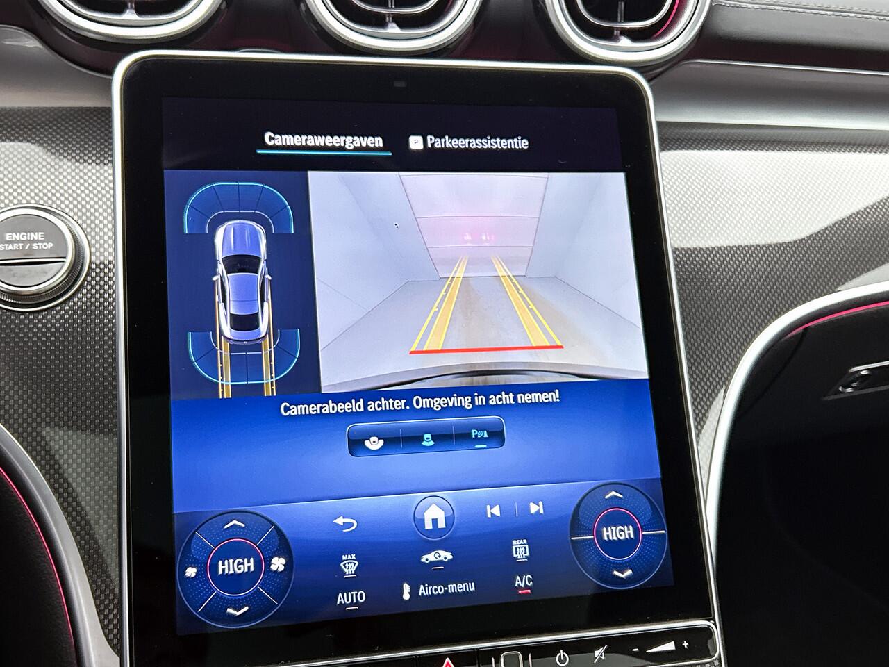 Mercedes-Benz CLE Coupé 300 e AMG Plug-In Hybride AMG Line | Night Pakket | Digiltal Light | Burmester® | Distronic | AMG Spoiler | Stoel en Stuurverwarming. | Sfeerverlichting Inclusief 24 maanden MB Certified garantie voor Europa.