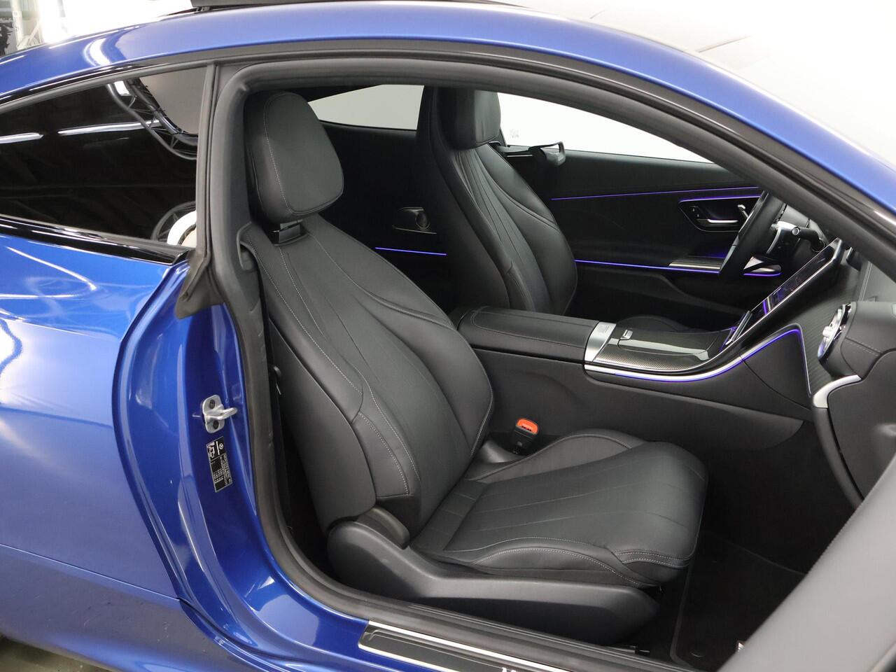 Mercedes-Benz CLE Coupé 300 e AMG Line |Massage | Trekhaak | Night pakket | Winter pakket | Panoramadak |