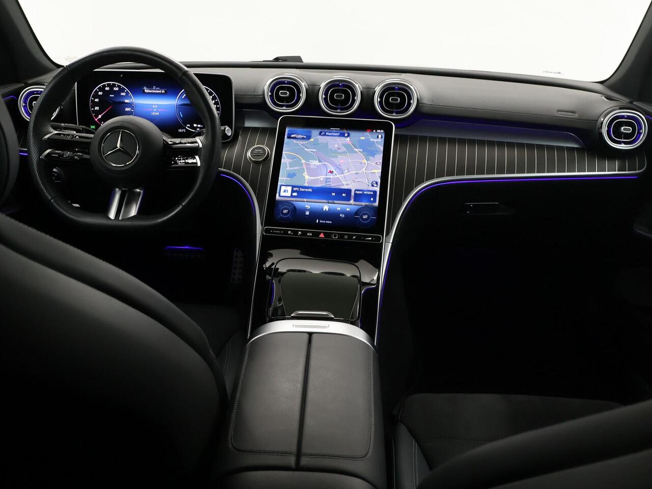 Mercedes-Benz CLE Coupé 300 e AMG Line | Burmester | Panoramadak | Premium pakket | 360 camera | Digital light |