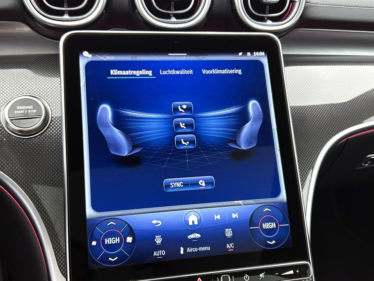 Mercedes-Benz CLE Coupé 300 e AMG Plug-In Hybride AMG Line | Night Pakket | Digiltal Light | Burmester® | Distronic | AMG Spoiler | Stoel en Stuurverwarming. | Sfeerverlichting Inclusief 24 maanden MB Certified garantie voor Europa.