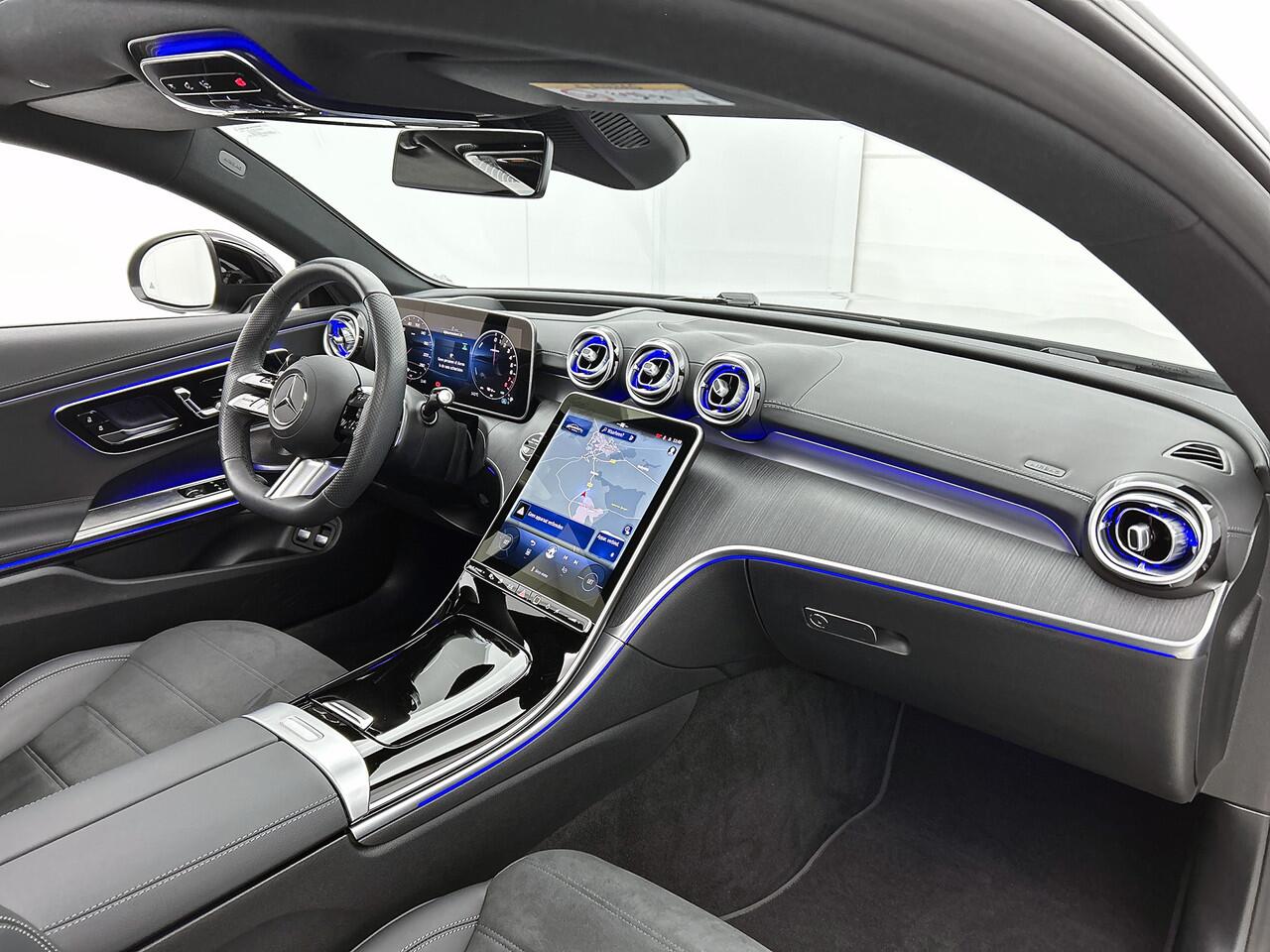 Mercedes-Benz CLE Coupé 300 e AMG Plug-In Hybride AMG Line Premium Plus | Night Pakket | Trekhaak | Distronic | Panorama Schuif-Kanteldak | Stuur en Stoelverwarming. Inclusief 24 maanden MB Certified garantie voor Europa.