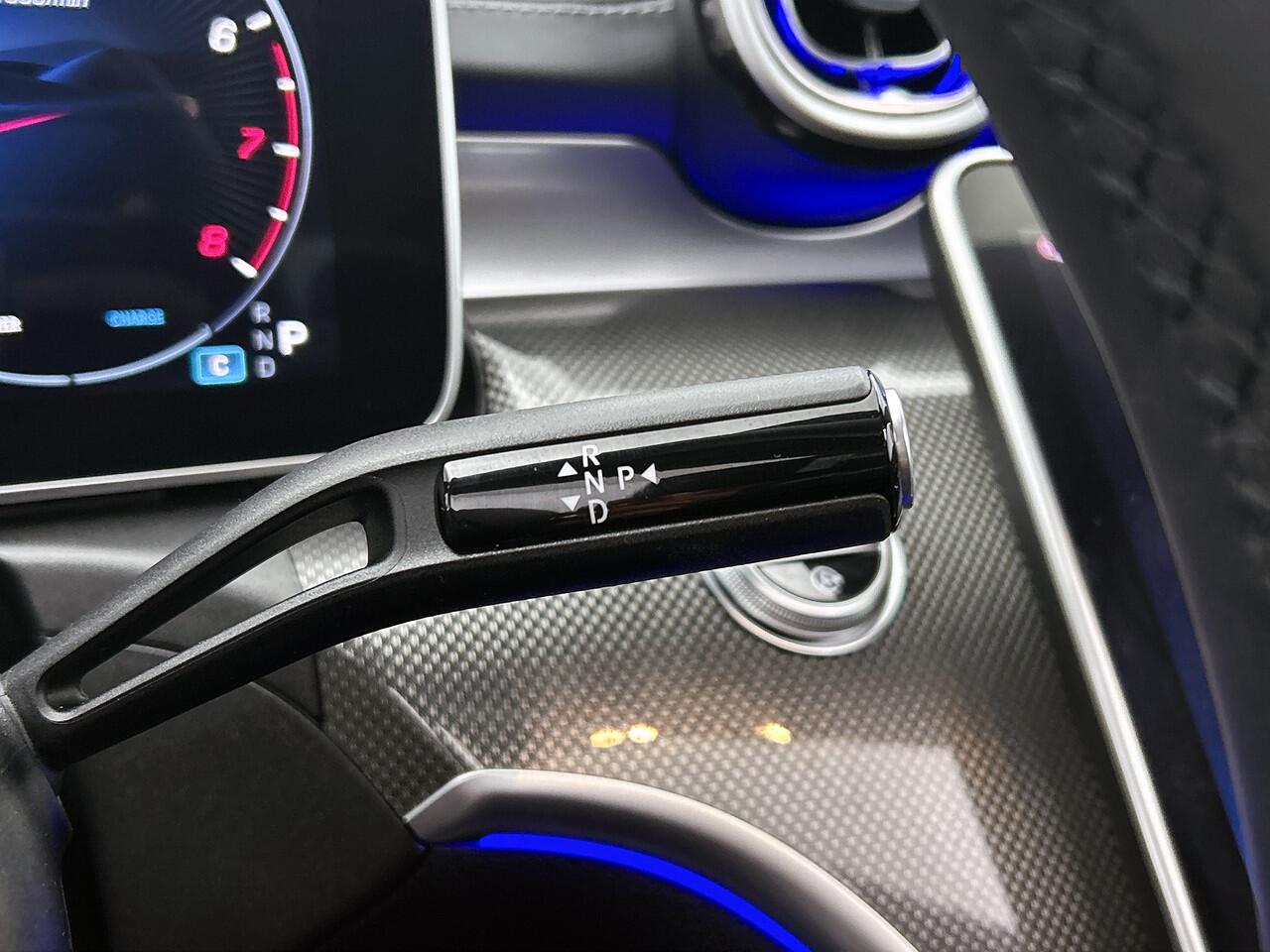 Mercedes-Benz CLE Coupé 200 AMG Line | Panoramadak | Multi spaaks Lichtmetalen velgen | Night pakket | Parking support met camera achter | Head-up display | Inclusief 24 maanden MB Certified garantie voor Europa.