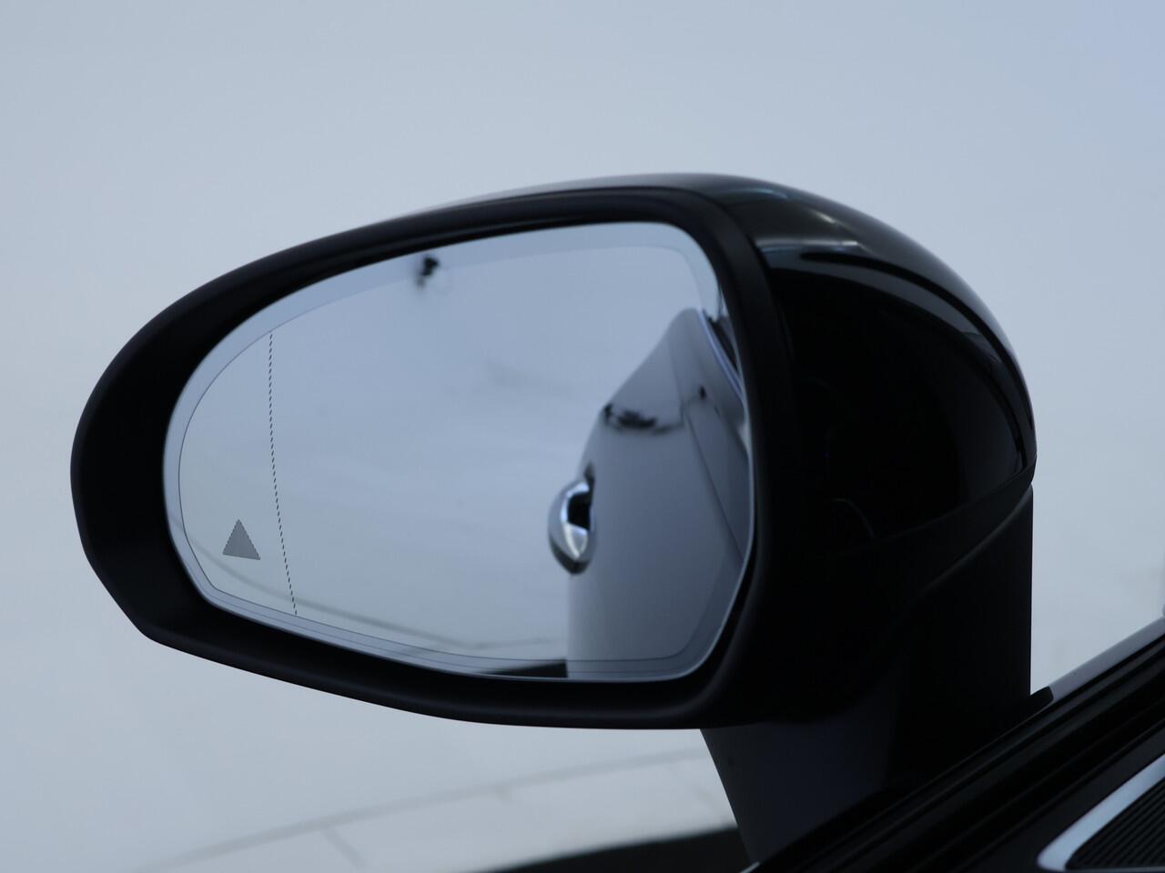 Mercedes-Benz CLE Coupé 300 e AMG Plug-In Hybride | Panoramadak | Burmester® | Dode Hoek Ass | Distronic | Memory | Stuur en Stoelverwarming | Inclusief 24 maanden Mercedes-Benz Certified garantie voor Europa.