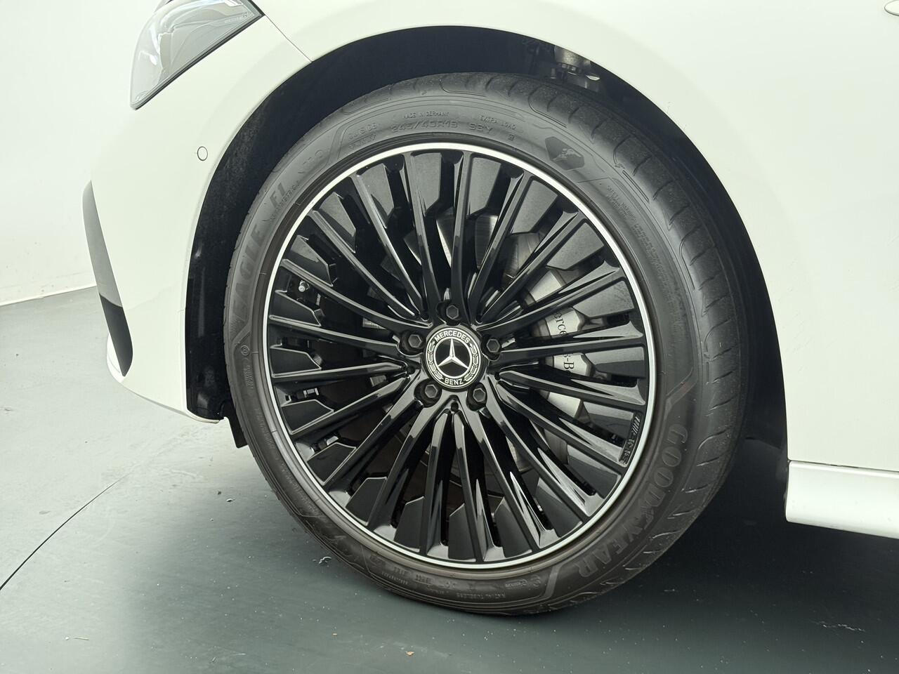 Mercedes-Benz CLE Coupé 300 e AMG Line | Pano Night Camera