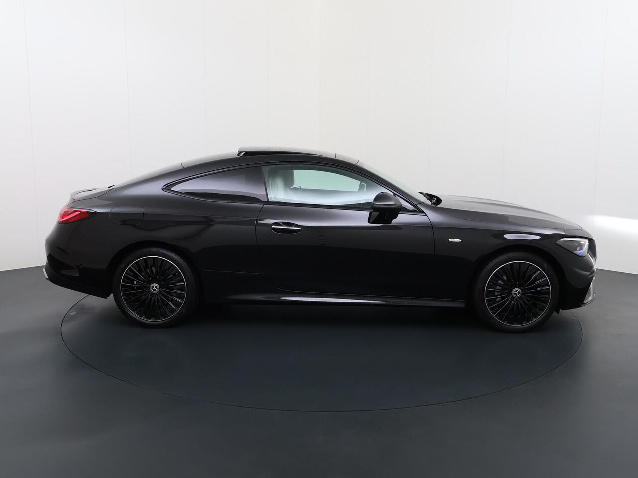 Mercedes-Benz CLE Coupé 300 e AMG Line | Pano Memory Distronic