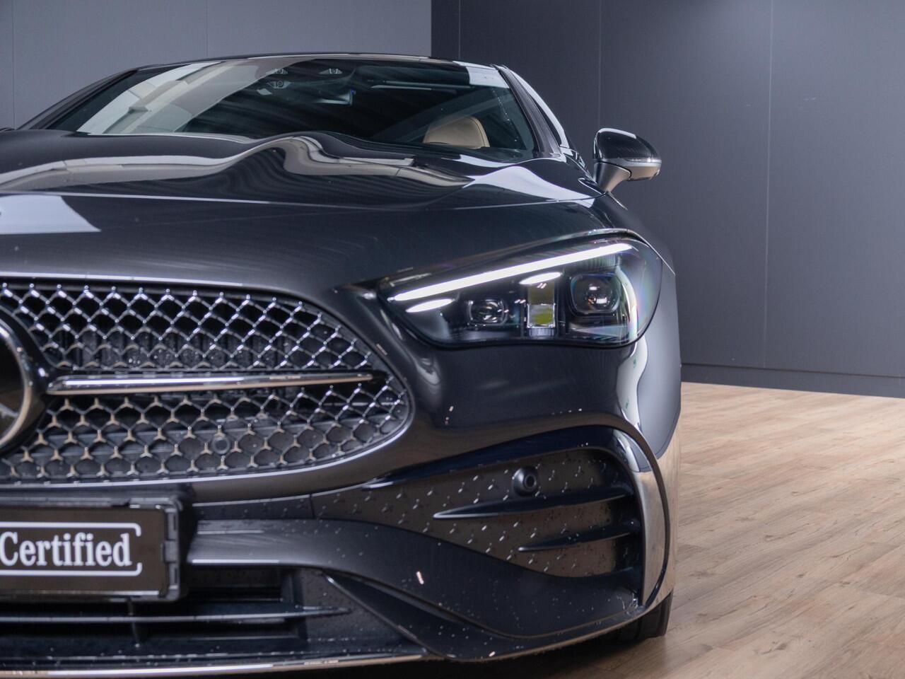 Mercedes-Benz CLE Coupé 300 4MATIC AMG Line Panorama dak