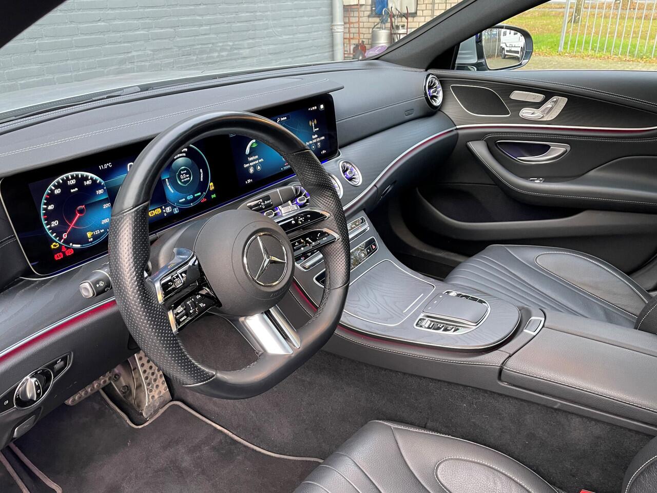Mercedes-Benz CLS-KLASSE 450 4MATIC AMG Line - Distronic - 360 graden camera - Apple carplay - Schuifkanteldak - Stoelmemory etc etc