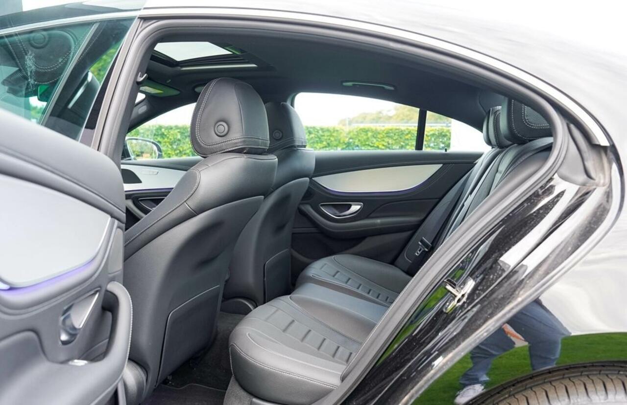 Mercedes-Benz CLS-KLASSE 450 4MATIC AMG Line Distronic WideScreen Schuifdak LED