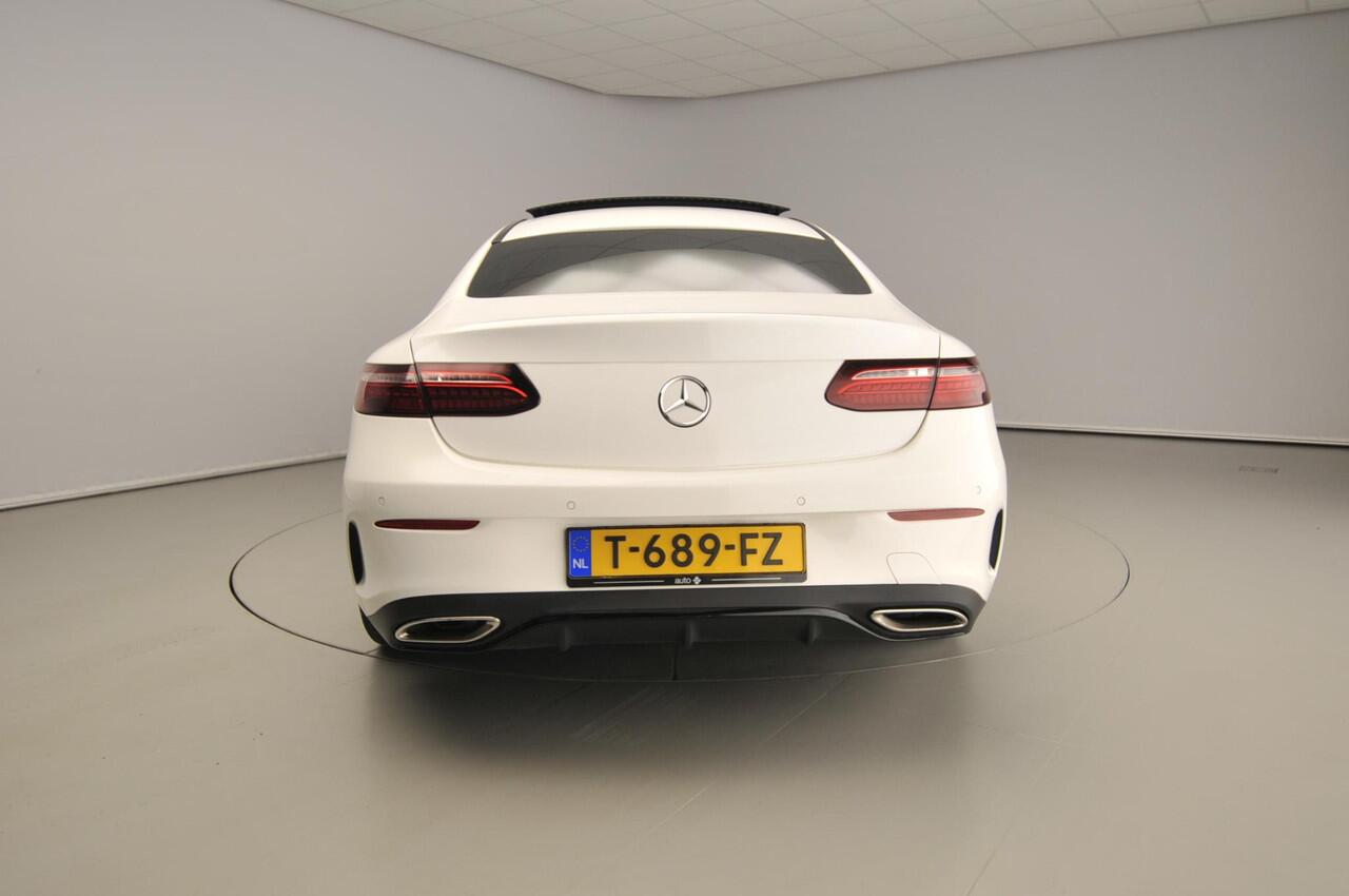 Mercedes-Benz E-KLASSE Coupé 200 AMG Line Widescreen | Pano | Camera | 20"