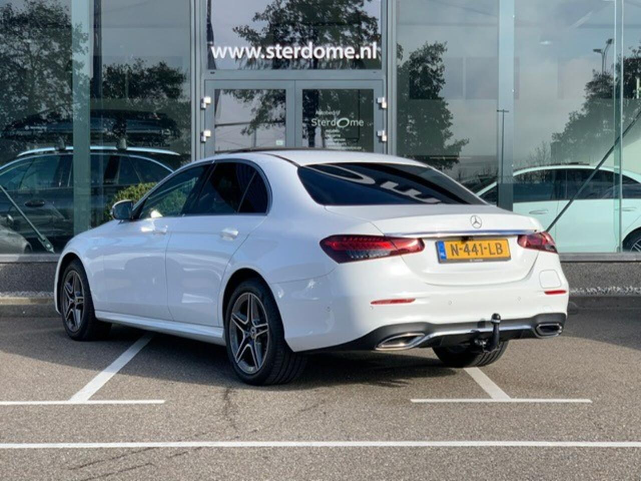 Mercedes-Benz E-KLASSE 300 e AMG Line l Schuif- kanteldak l Multibeam LED l Afneembare Trekhaak l Camaera l Stoelverwarming l Dodehoek detectie l