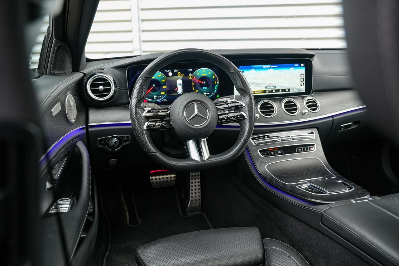 Mercedes-Benz E-KLASSE E300 de Panodak Burmester 360 Camera HUD Trekhaak Keyless