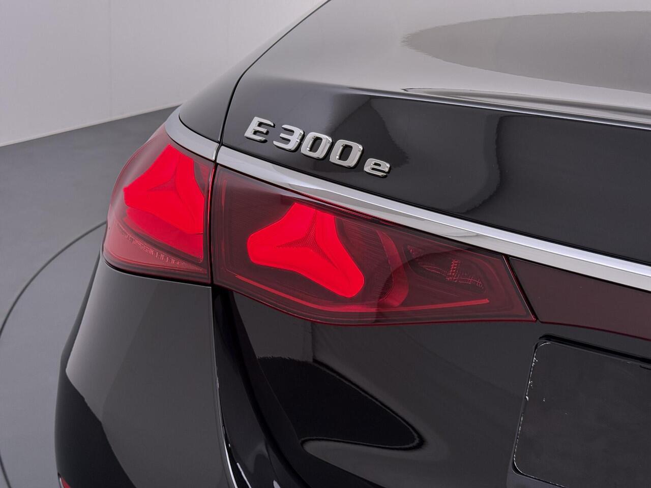 Mercedes-Benz E-KLASSE 300 e Sport Edition