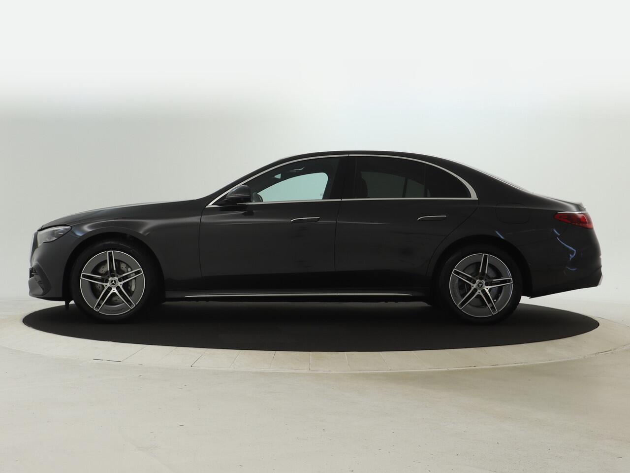 Mercedes-Benz E-KLASSE 300 e AMG Plug-In Hybride | AMG Line Advanced Plus | Stuur en Stoelverwarming | Memory Voorstoelen | Dodehoek Assist | 360° camera | Inclusief 24 maanden MB Certified garantie voor Europa.