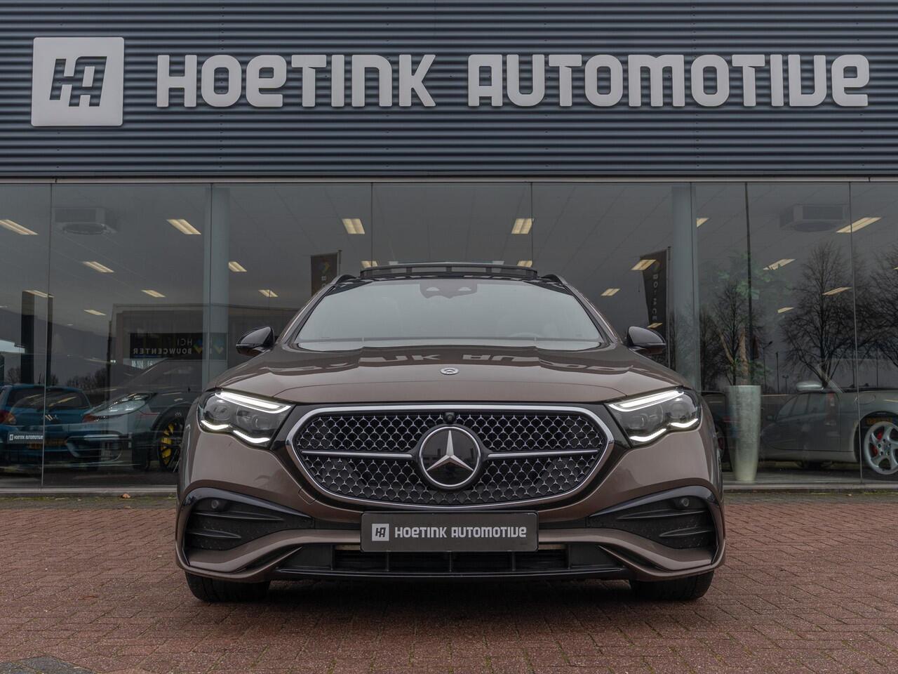 Mercedes-Benz E-KLASSE 200 AMG Line | Pano | Elc trekhaak | Bijrijderdisplay