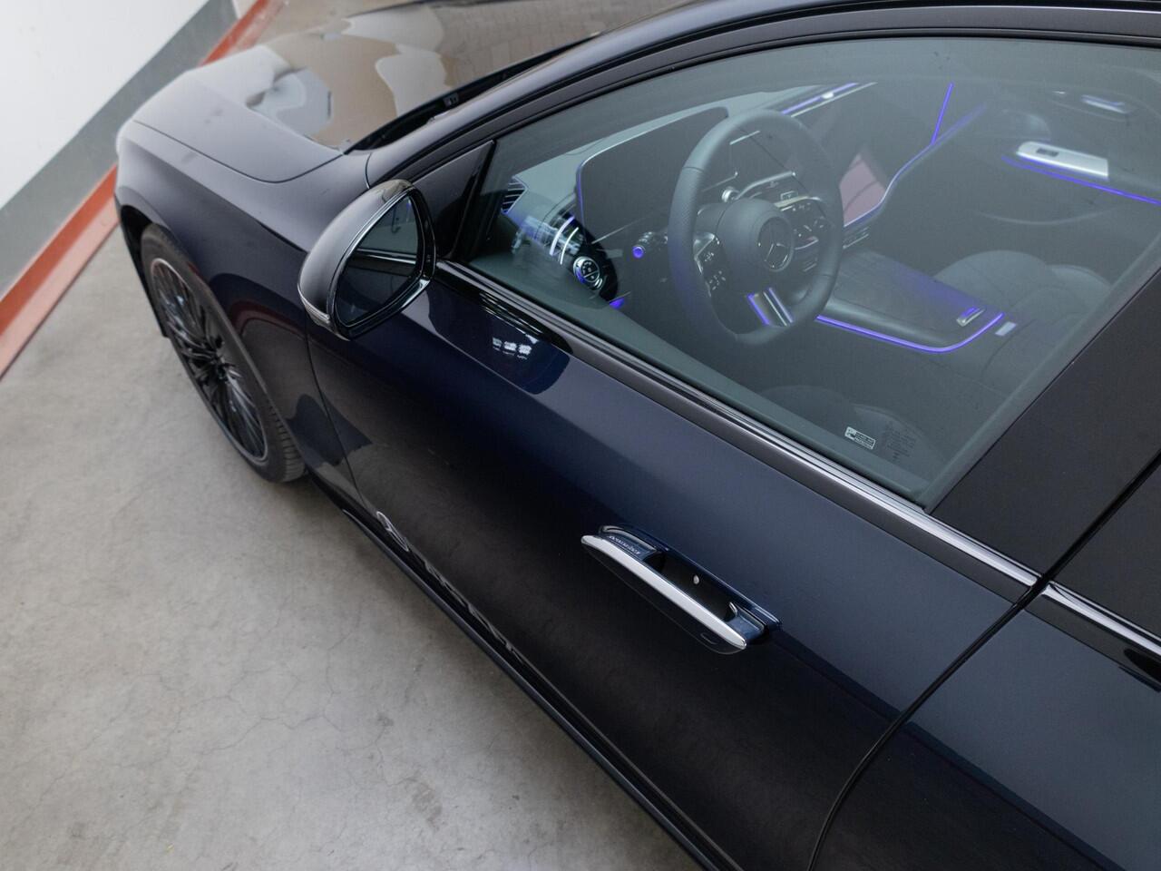 Mercedes-Benz E-KLASSE Limousine 300 e Sport Edition Panorama dak