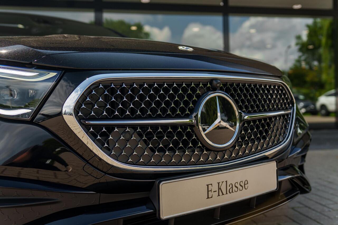 Mercedes-Benz E-KLASSE 300e Sport Edition | Panoramaschuifdak | Premium Plus | Rijassistentiepakket Plus | Night | Head-up display | Burmester