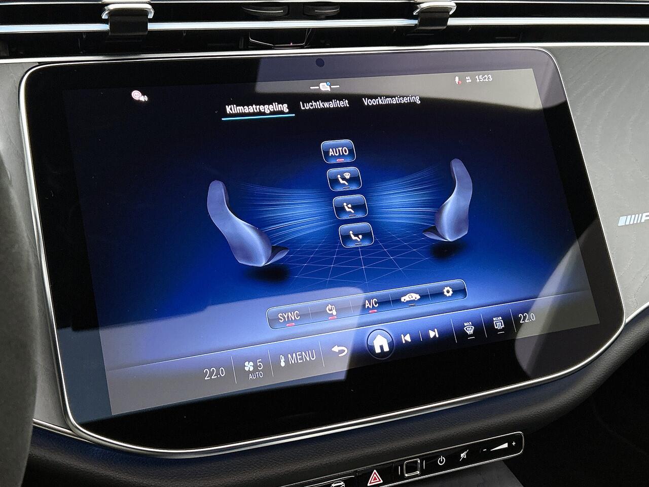 Mercedes-Benz E-KLASSE Mercedes-AMG 53 4MATIC+ Panorama Schuif-Kanteldak | AMG Performance Stuurwiel | AMG Night-Paket | 21 Inch AMG Velgen. Inclusief 24 maanden MB Certified garantie voor Europa.