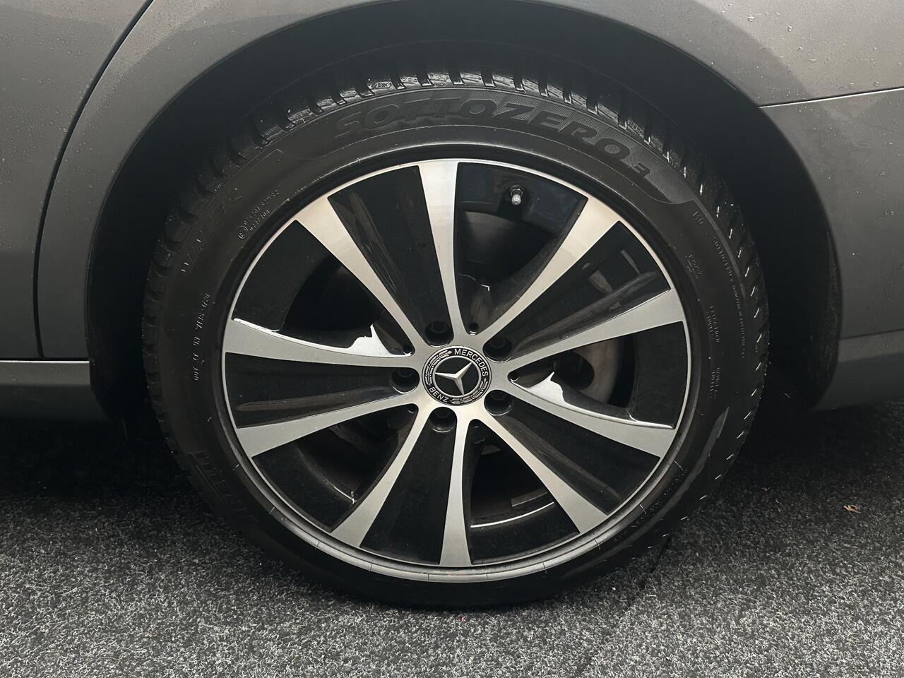 Mercedes-Benz E-KLASSE 300 e Luxury line Open Dak HeadUp Dealer Garantie Mercedes