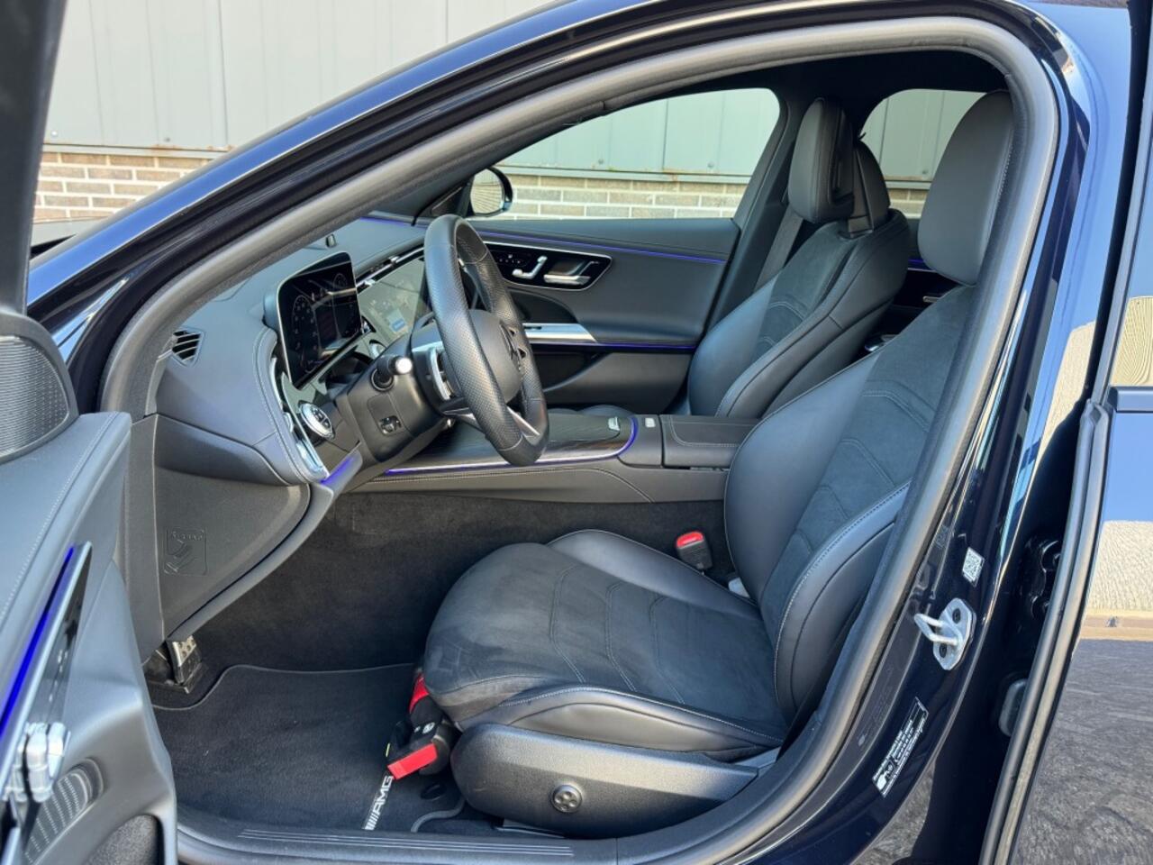 Mercedes-Benz E-KLASSE E300E T AMG Superscreen Trekhaak HUD 360Camera Memory